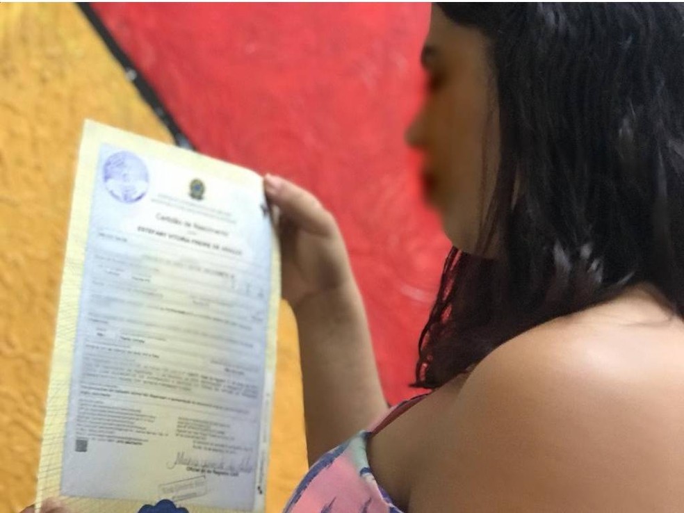 Mulher trans, Vitória trocou nome na certidão de nascimento, mesmo cumprindo medida de ressocialização em unidade para infratores no Recife  — Foto: Funase/Divulgação 