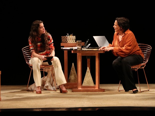 Alinne Moraes e Ana Beatriz Nogueira estreiam peça no Rio de Janeiro (Foto: Rogerio Fidalgo/AgNews)
