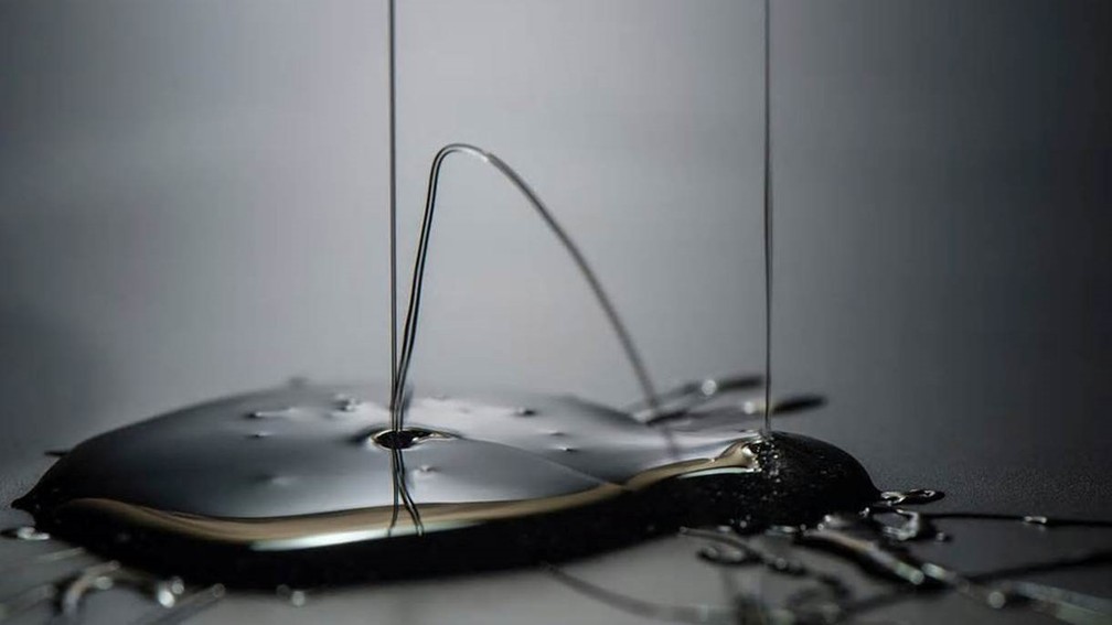 Quanto mais viscoso um líquido, mais devagar este se movimenta. É o que acontece com o shampoo desta foto (Foto: JUNGWOOK KIM/Royal Photographic Society)