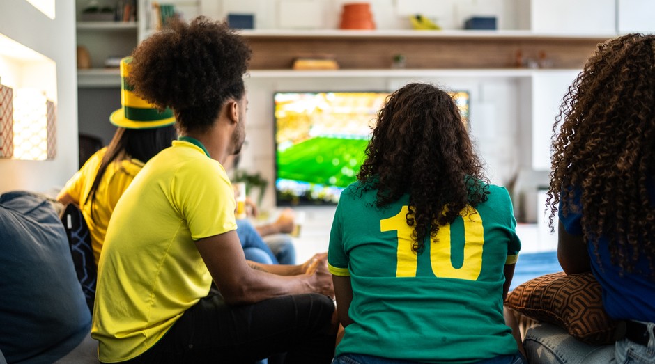 2022: O ano do futebol fica melhor com uma tela Toshiba - MKT Esportivo
