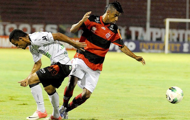 Leo Moura no jogo do Flamengo contra o Figueirense (Foto: Alexandre Vidal / Fla Imagem)
