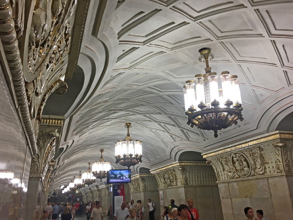 Interior da estação Prospekt Mira, em Moscou (Foto: Adriane Schultz/G1)