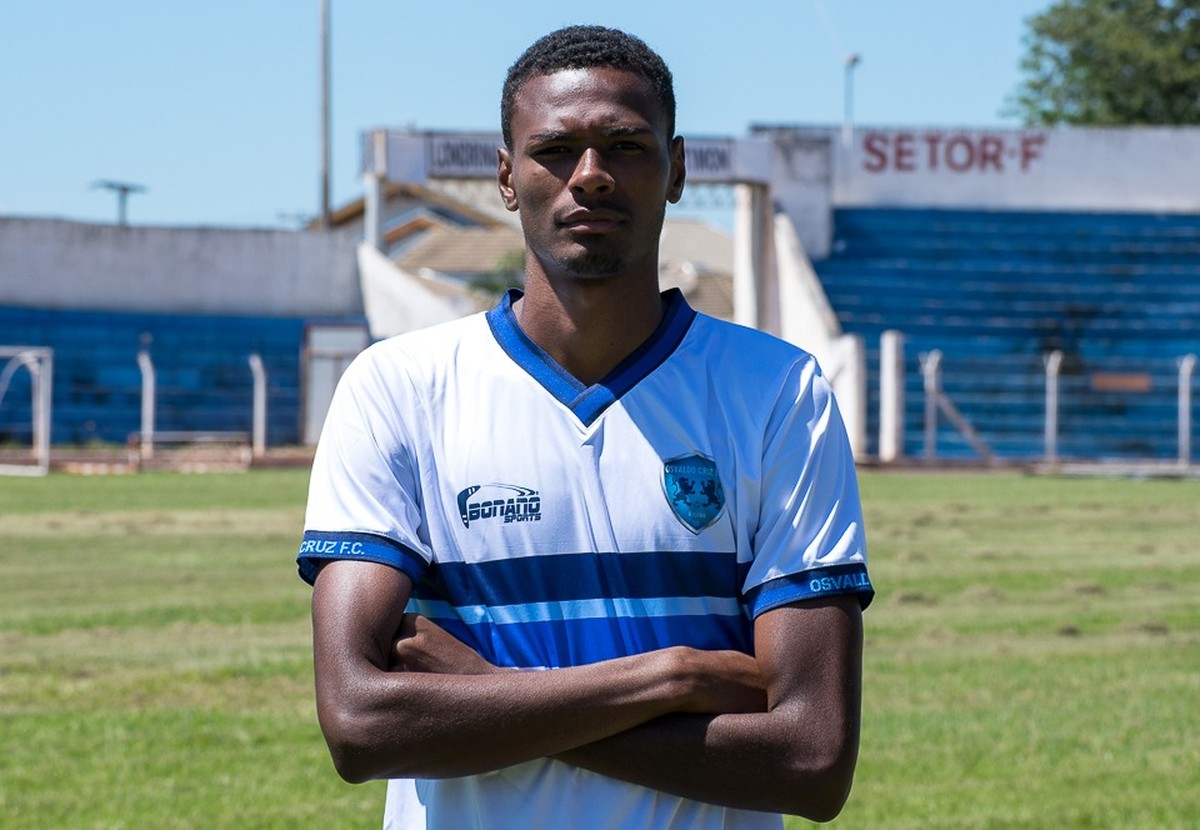 Osvaldo Cruz anuncia mais um zagueiro e um atacante e soma 12 reforços