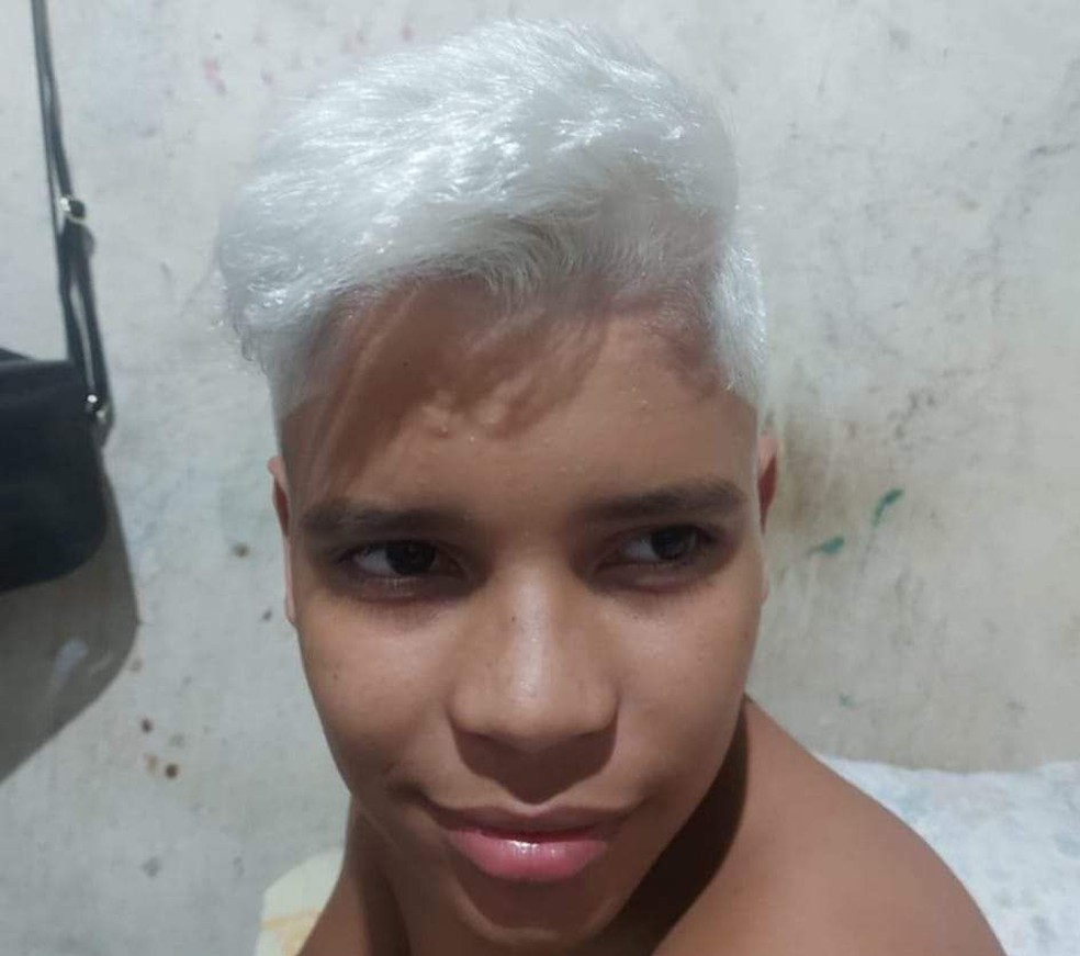 Arthur Amora Ribeiro tinha 14 anos e morreu após ser baleado em Porto Velho — Foto: Reprodução/Facebook