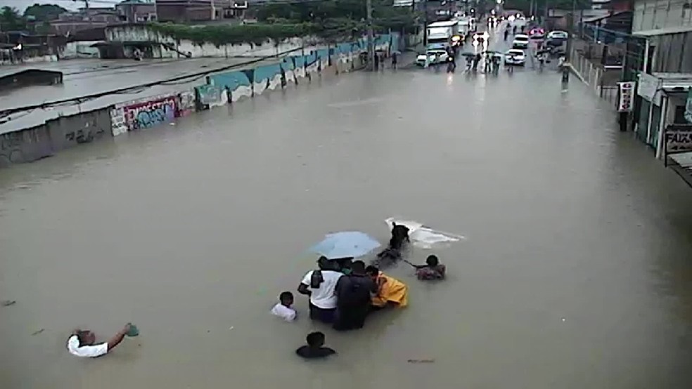 Apac alerta para mais chuvas e risco de inundação em áreas de rios no  Grande Recife e Mata Norte | Pernambuco | G1