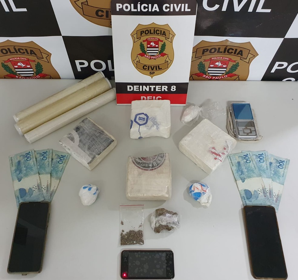 Três homens foram presos em flagrante por tráfico de drogas em Presidente Prudente — Foto: Polícia Civil