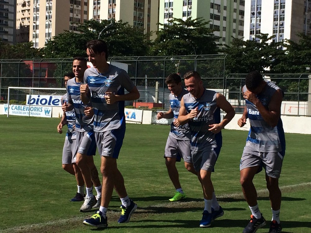 Grêmio entra em maratona e terá mês decisivo com um jogo a cada 72 horas