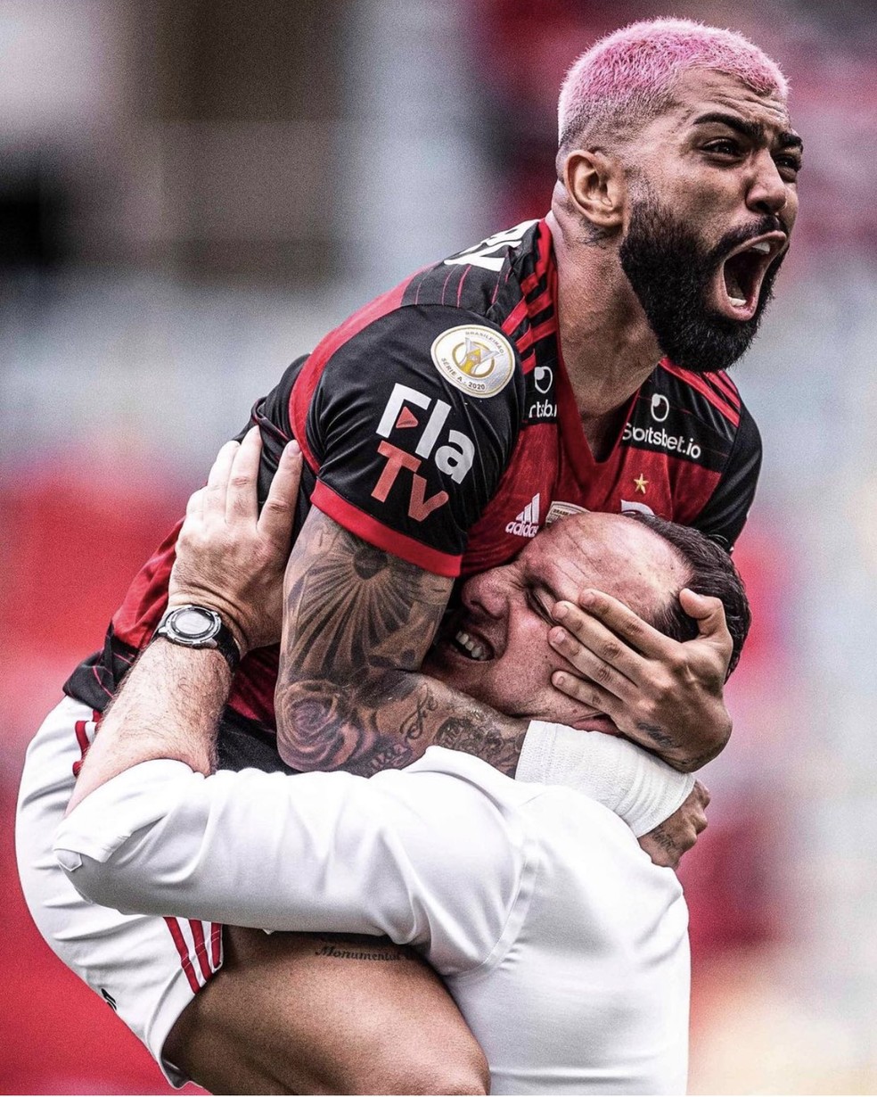 Gabriel comemora com Rogério o gol contra o Corinthians — Foto: Pedro Martins / Foto FC