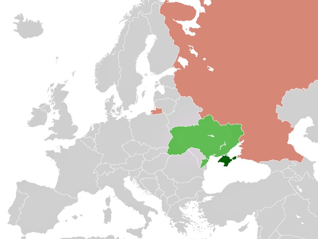 Mapa da Europa, com Rússia (vermelho), Ucrânia (verde claro) e a península da Crimeia (verde escuro) (Foto: Reprodução/WikiCommons)