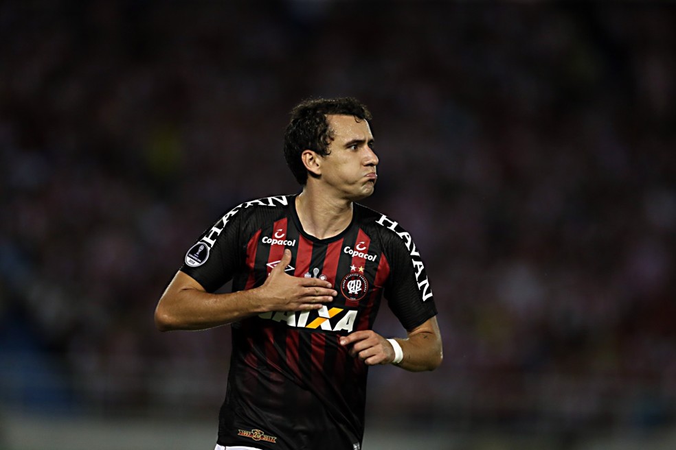 Junior Barranquila Atlético-PR Pablo — Foto: Albari Rosa/Gazeta do Povo