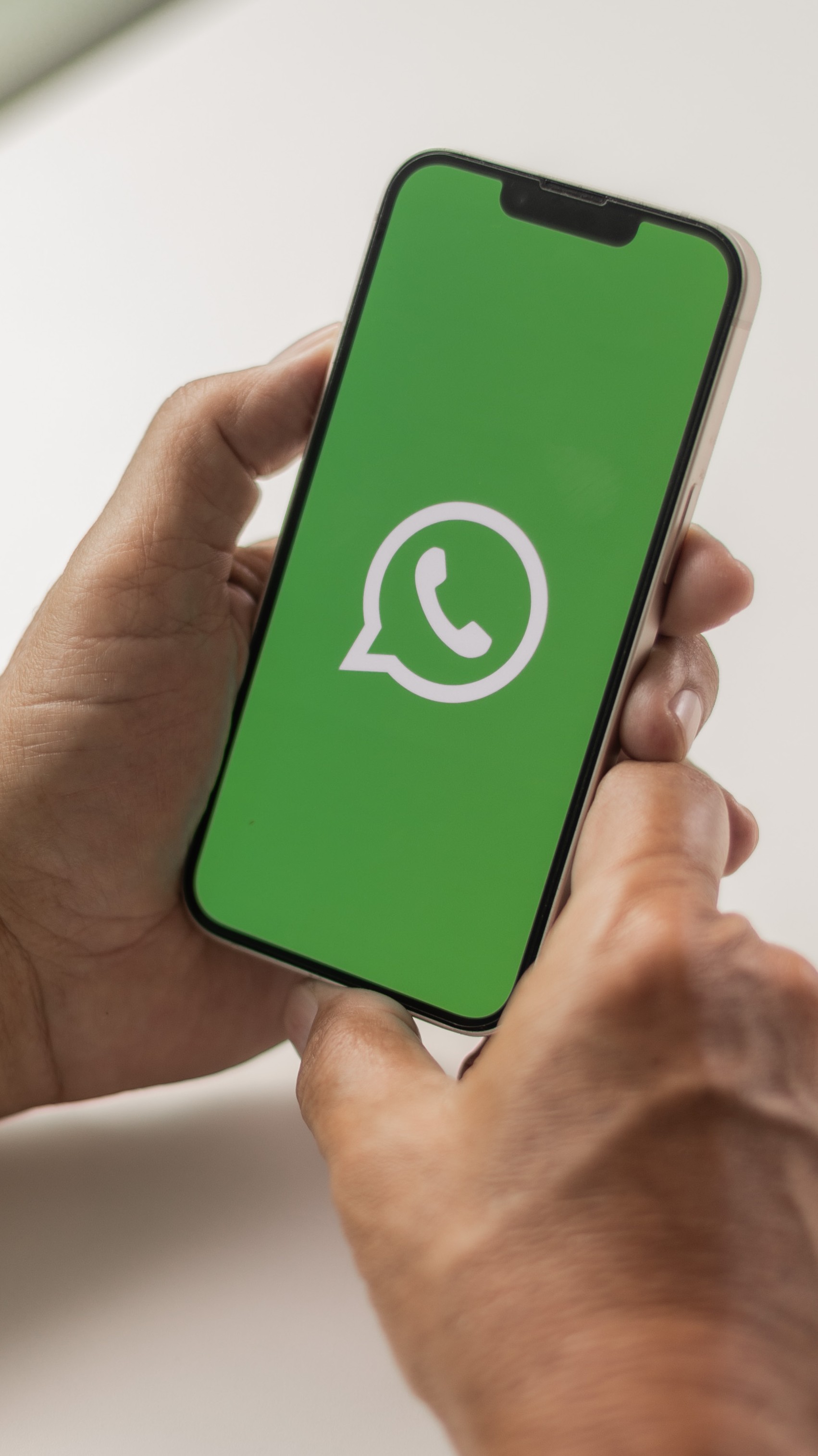 WhatsApp vai parar de funcionar nesses celulares em 2025; confira
