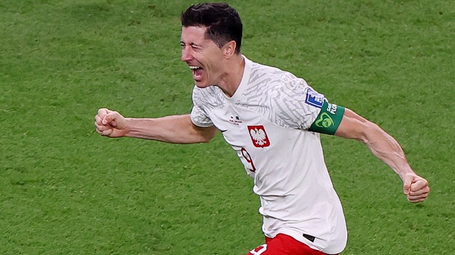 Lewandowski marca para Polônia contra Arábia Saudita