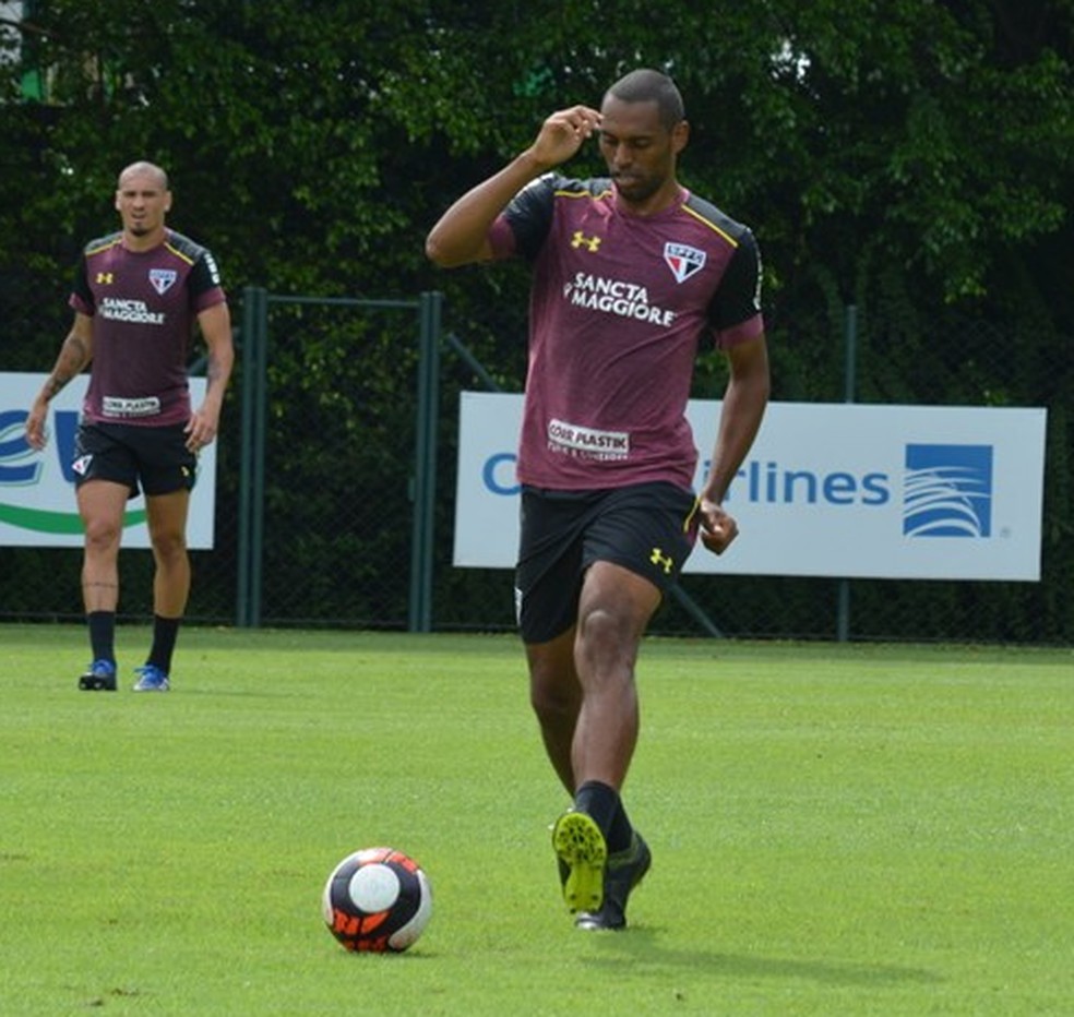 Douglas disputou seis partidas desde que foi contratado (Foto: Érico Leonan/saopaulofc.net)