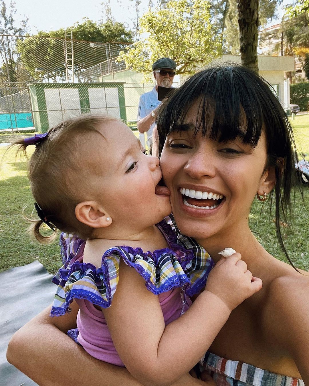 Talita Younan se derrete ao posar com a filha em festa junina (Foto: Reprodução/ Instagram)