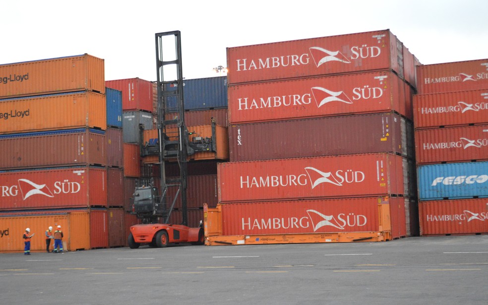 Armazenamento de containners no Porto de Antafogasta (Foto: Anderson Viegas/ G1 MS)