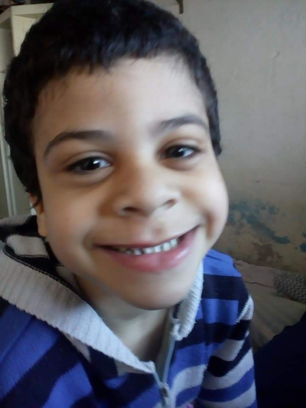 Justi&ccedil;a autoriza casal de Mogi das Cruzes a cultivar maconha medicinal para tratamento de menino com autismo &mdash; Foto: Em&iacute;lia Santos Giovannini/Arquivo Pessoal