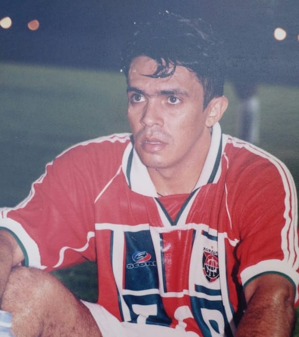 Rigoberto em atuação pelo Atlético Roraima no início dos anos 2000 — Foto: Arquivo Pessoal