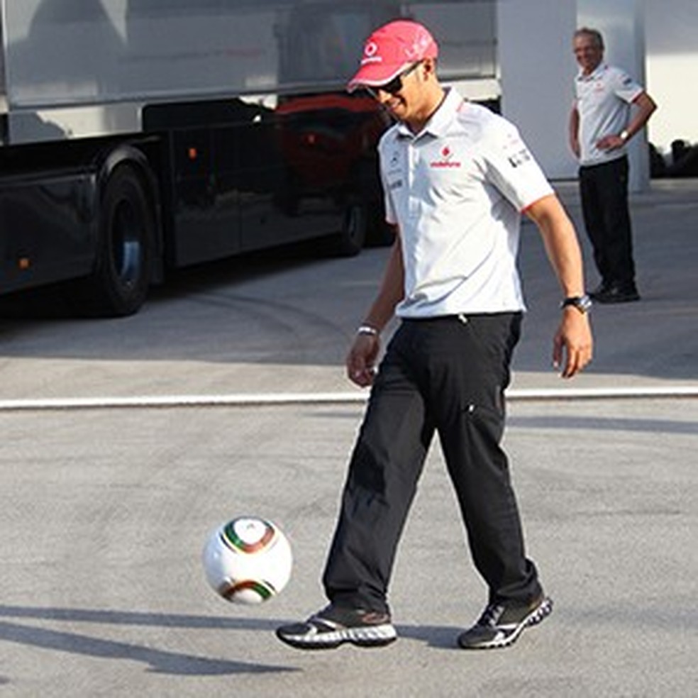 Lewis Hamilton Foi Reprovado Na Base Do Arsenal Carros Autoesporte