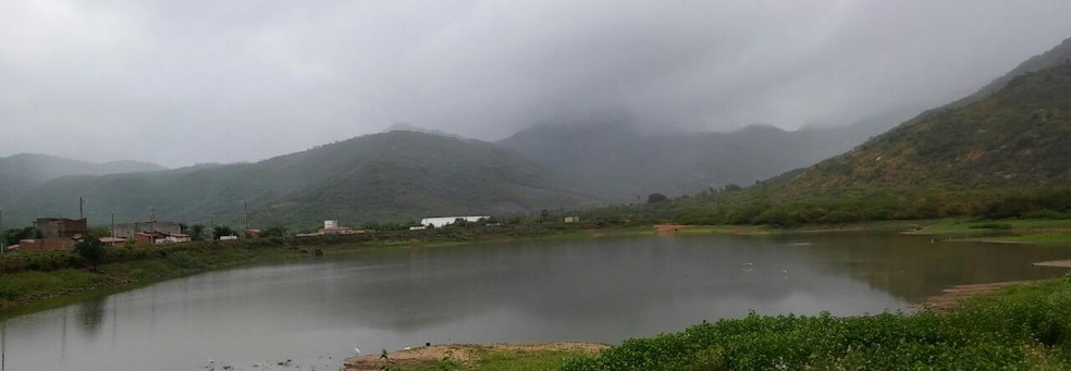 Chuva muda a paisagem na regiÃ£o do AÃ§ude NaÃ§Ã£o, em Itapipoca (Foto: FlÃ¡vio Teixeira/Arquivo Pessoal)