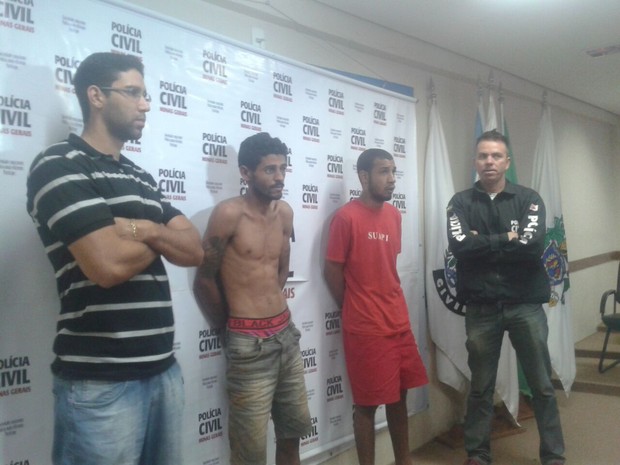Antônio e Rafael foram são apontados como responsáveis por porte de policial civil (Foto: Michelly Oda/G1)