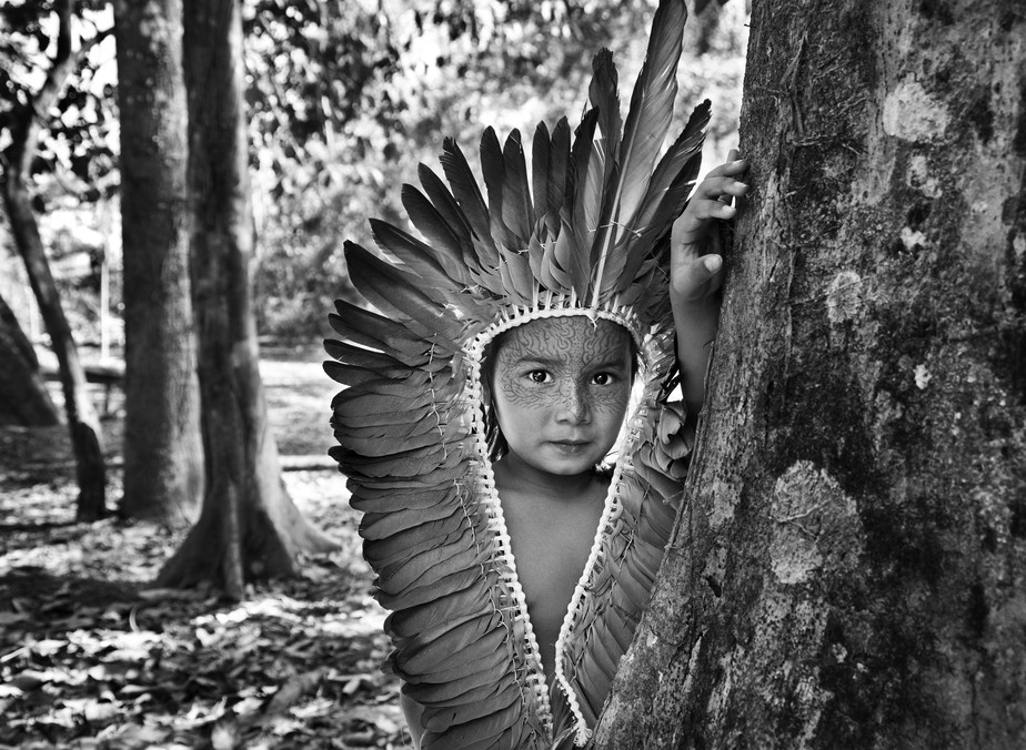 Com patrocínio da Natura, exposição de Sebastião Salgado mostra Amazônia conservada e valoriza povos indígenas