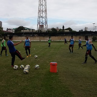 Zé Ricardo divide grupo e Fla faz treino leve antes de pegar o Palmeira-RN
