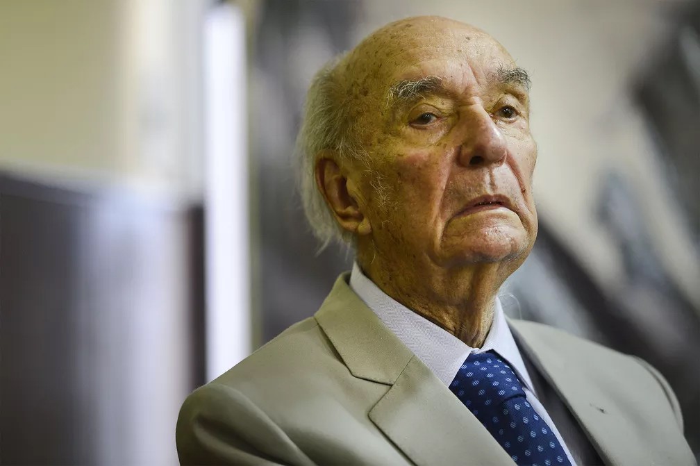 O professor, ensaísta e membro da ABL Candido Mendes morreu, no dia 17 de fevereiro, no Rio de Janeiro, vítima de embolia pulmonar. Ele tinha 93 anos. — Foto: Fernando Frazão / Agência Brasil / Arquivo
