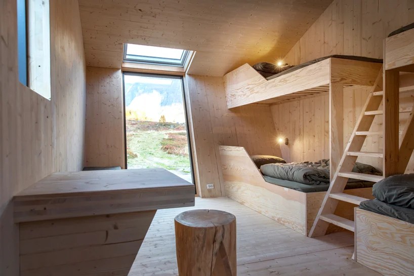 Estúdio constrói cabines turísticas com vista para as geleiras na Noruega (Foto: Jan M Lillebø)