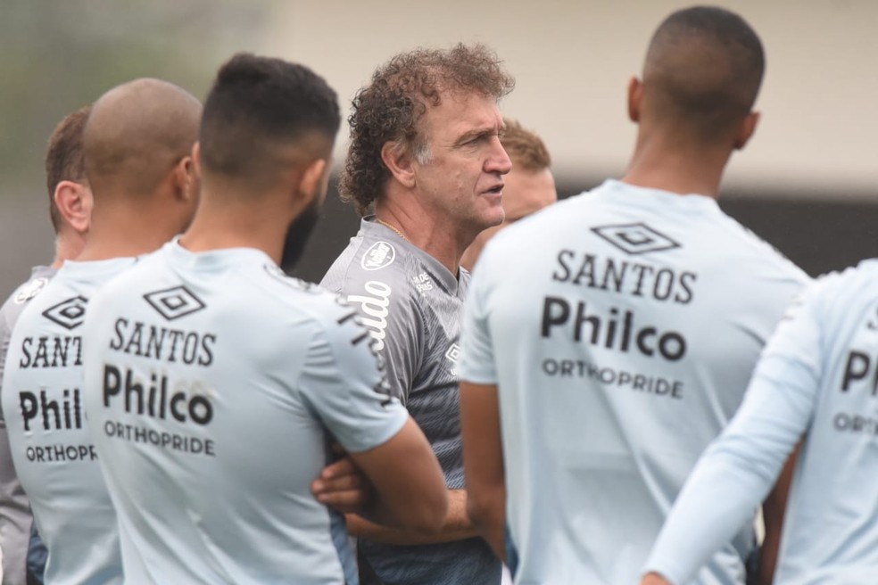 Cuca e 11 jogadores do Santos estão afastados por Covid-19  — Foto: Ivan Storti/Santos FC