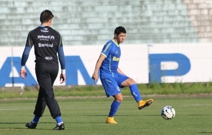 grêmio giuliano treino olímpico (Foto: Eduardo Deconto/GloboEsporte.com) grêmio giuliano treino olímpico (Foto: Eduardo Deconto/GloboEsporte.com)