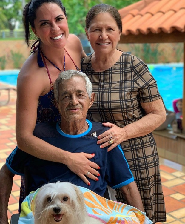 Graciele Lacerda com os sogros (Foto: Reprodução/Instagram)