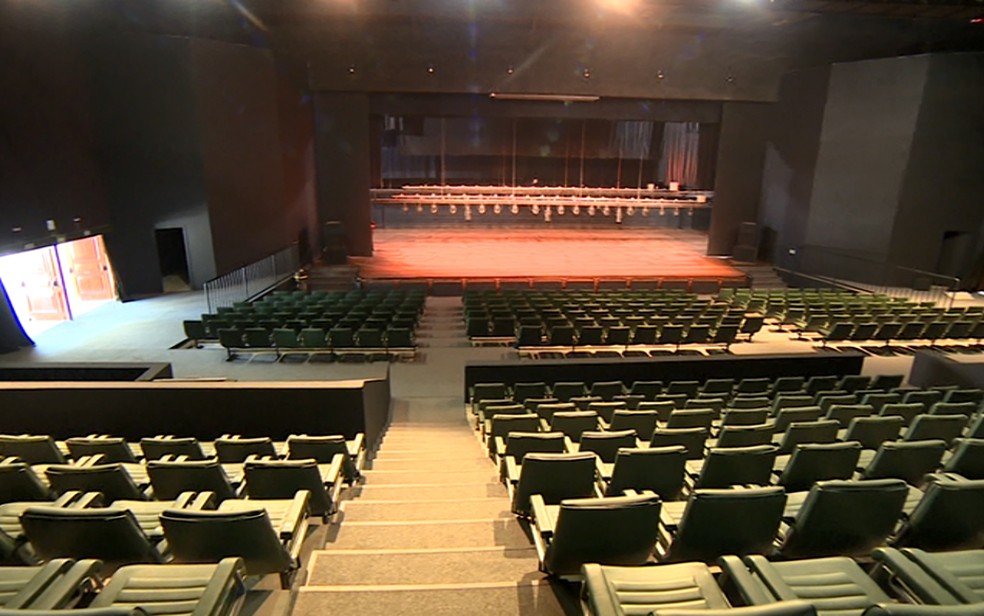 Teatro Municipal Dr. Losso Netto, em Piracicaba: retomada de atividades autorizada — Foto: Reprodução/EPTV