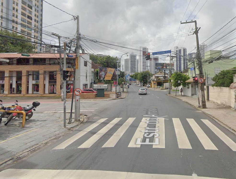 Cruzamento da Estrada do Arraial com a Rua Sebastião Alves — Foto: Reprodução/Google Street View
