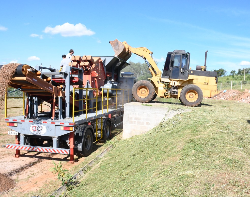 Usina de Beneficiamento de Resíduos da Construção Civil (RCC), em Presidente Prudente (SP) — Foto: Marcos Sanches/Secom