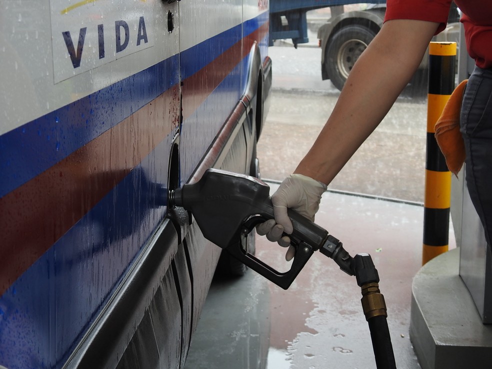 Diesel e gasolina comum estÃ£o com estoques normalizados nos postos de Manaus â€” Foto: Adneison Severiano/G1 AM