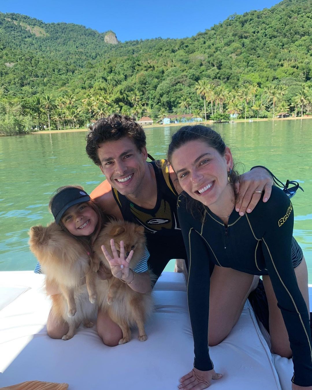 Sofia, Cauã Reymond e Mariana Goldfarb (Foto: Reprodução Instagram)