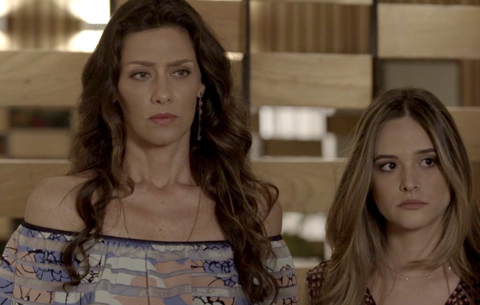 E Joyce acaba reconhecendo Jeiza! (Foto: TV Globo)