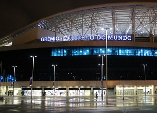 Em meio a dobradinha, Grêmio e Coxa decidem vaga na Copa do Brasil
