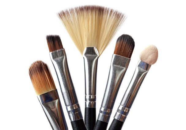 Como limpar pincÃ©is de maquiagem corretamente! Glamour ensina (Foto: Thinkstock)