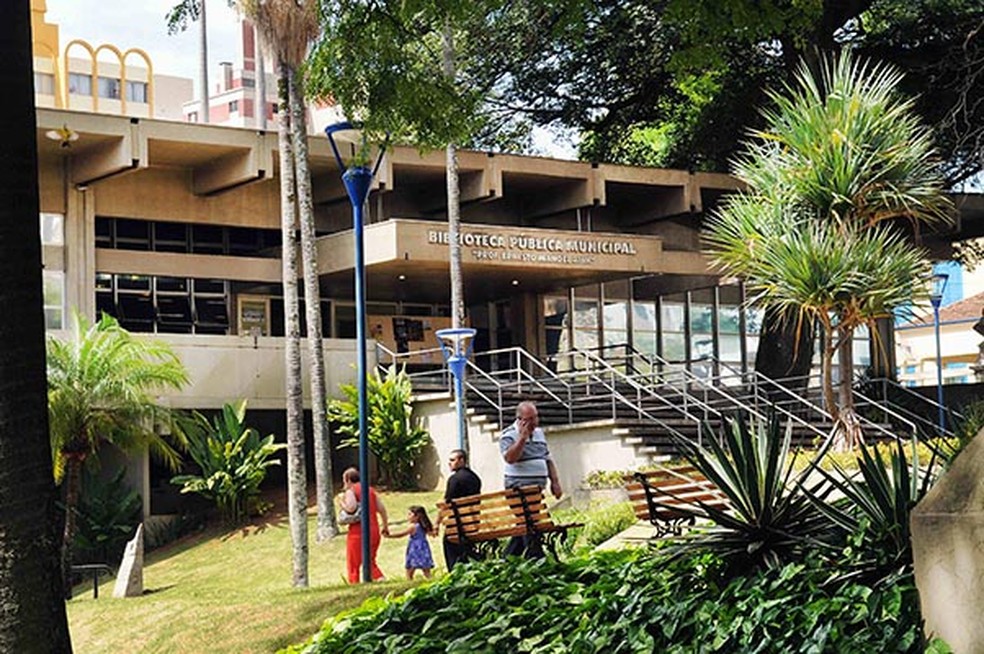 Biblioteca Pública Municipal Prof. Ernesto Manoel Zink é localizada nas dependências da Prefeitura de Campinas (SP) — Foto: Carlos Bassan
