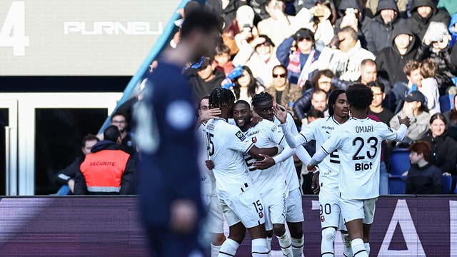 PSG de Mbappé e Messi joga mal e perde para o Rennes no Campeonato Francês
