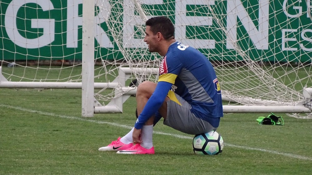 Thiago Neves vai a campo; Rafinha e Dedé são poupados de treino puxado no Cruzeiro