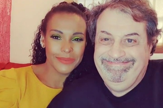 Ex-BBB Sol Vega e o marido, Tibério Cavagnini (Foto: Reprodução/Instagram)