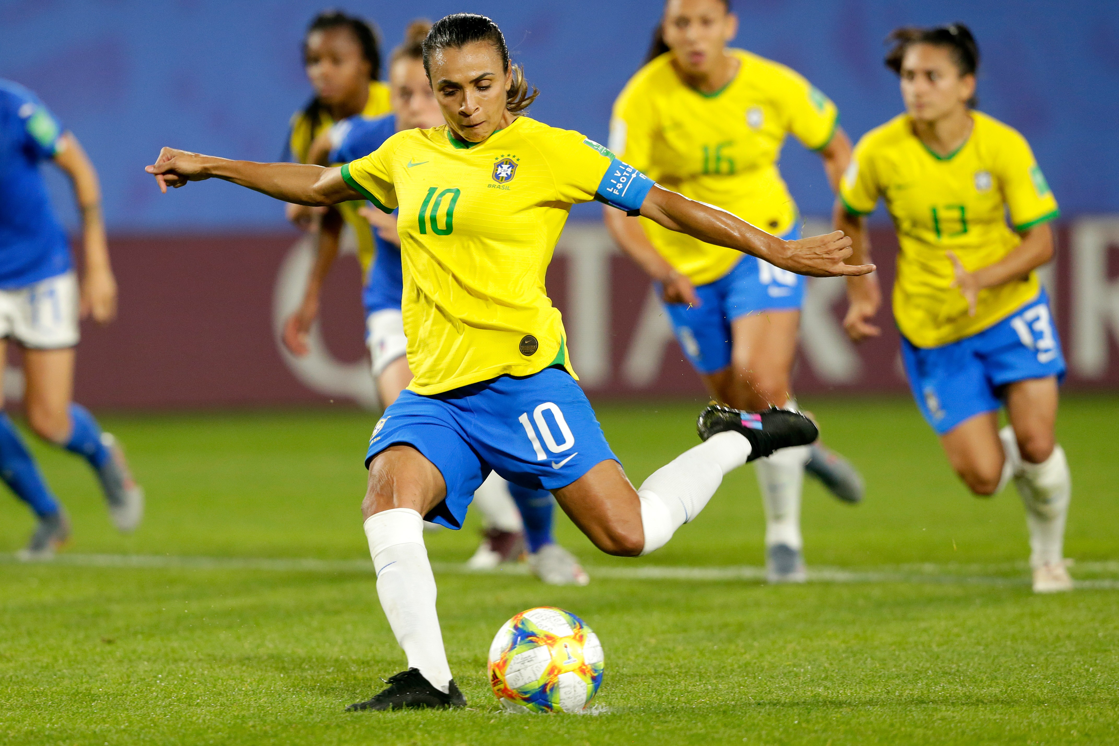 Marta Bate Recorde De Klose E Se Torna A Maior Artilheira De Copas Do Mundo Revista Marie