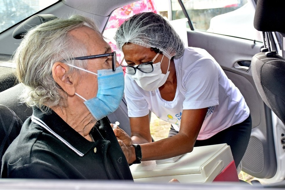 São Luís anuncia início da aplicação da 4ª dose da vacina contra a Covid em idosos a partir de 80 anos