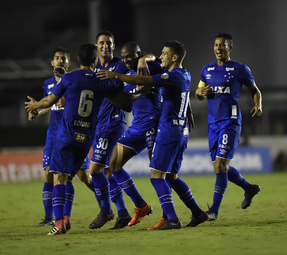 Líderes em gols e assistências, Thiago Neves e Egídio ajudam retomada