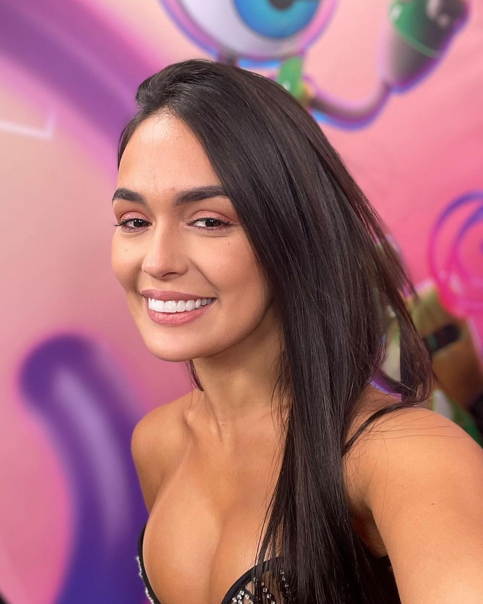 Larissa Santos &mdash; Foto: Reprodu&ccedil;&atilde;o/Instagram