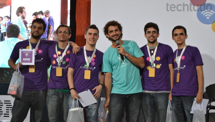 Grupo que ficou em segundo lugar trabalhou os Sentimentos do Público no Hackathon Globo (Foto: Zingara Lofrano / TechTudo)