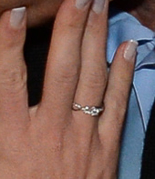Detalhe do anel de noivado de Graciele Lacerda (Foto: Francisco Cepeda/AgNews)