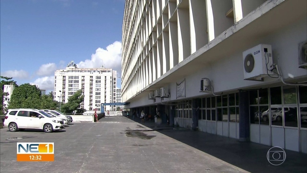 Morre mulher trans que teve 40% do corpo queimado por adolescente no Centro do Recife - G1